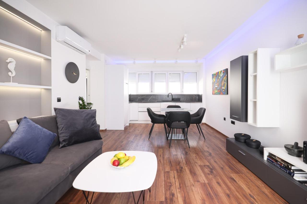Apartment Larga Zara Esterno foto
