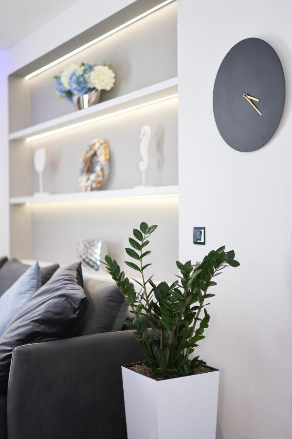 Apartment Larga Zara Esterno foto